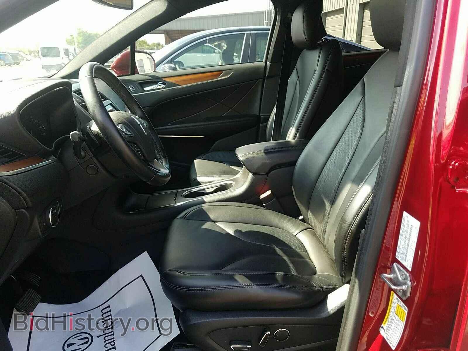 2017 Lincoln MKC - VIN: 5LMCJ2C92HUL22474 - Фото 3