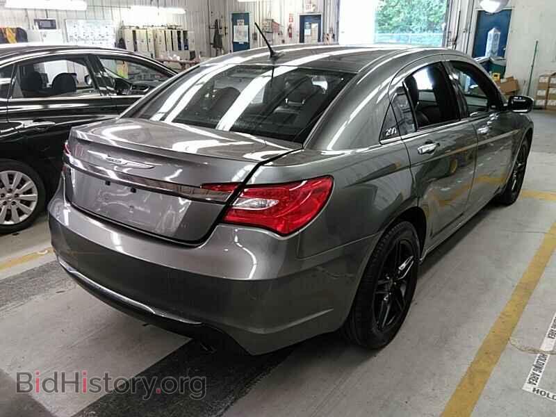 2013 Chrysler 200 - VIN: 1C3CCBCG9DN522700 - Фото 2