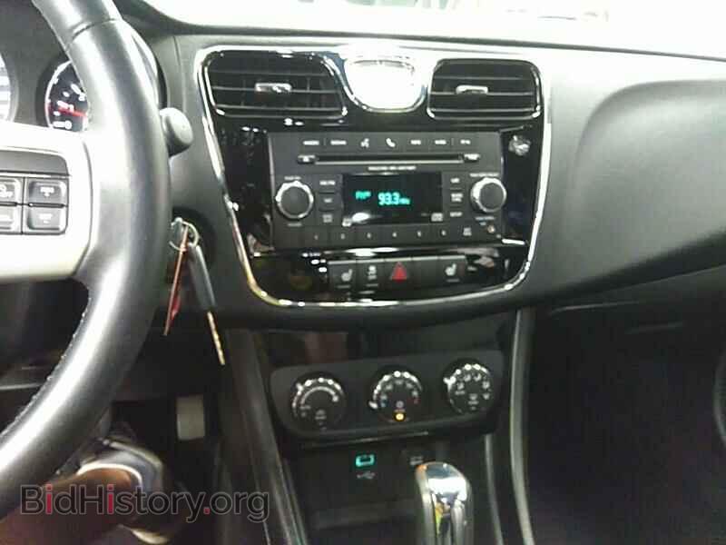 2013 Chrysler 200 - VIN: 1C3CCBCG9DN522700 - Фото 4