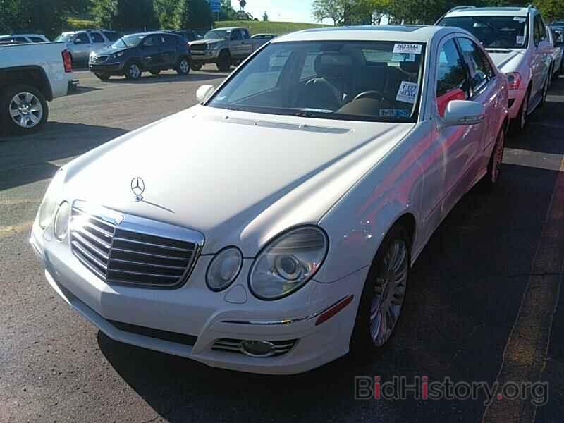 Photo WDBUF87X28B207229 - Mercedes-Benz E-Class 2008