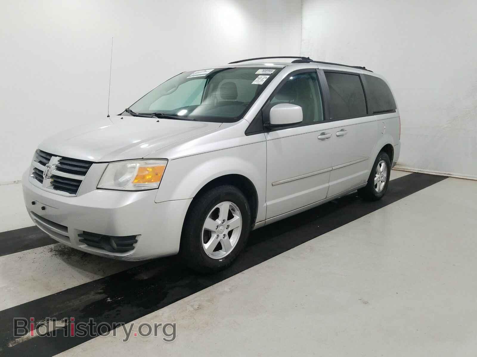 Photo 2D4RN5D11AR433281 - Dodge Grand Caravan 2010