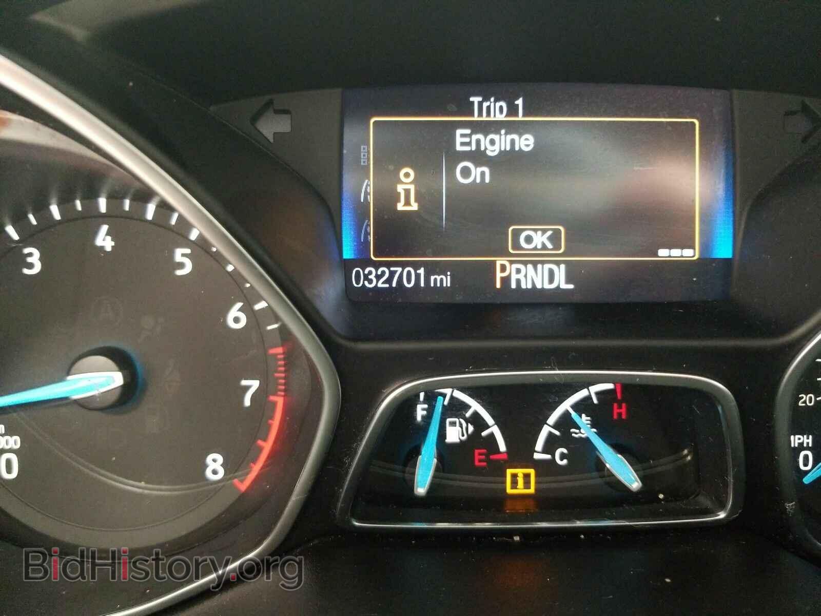 2016 Ford Focus - VIN: 1FADP3E27GL335585 - Photo 5