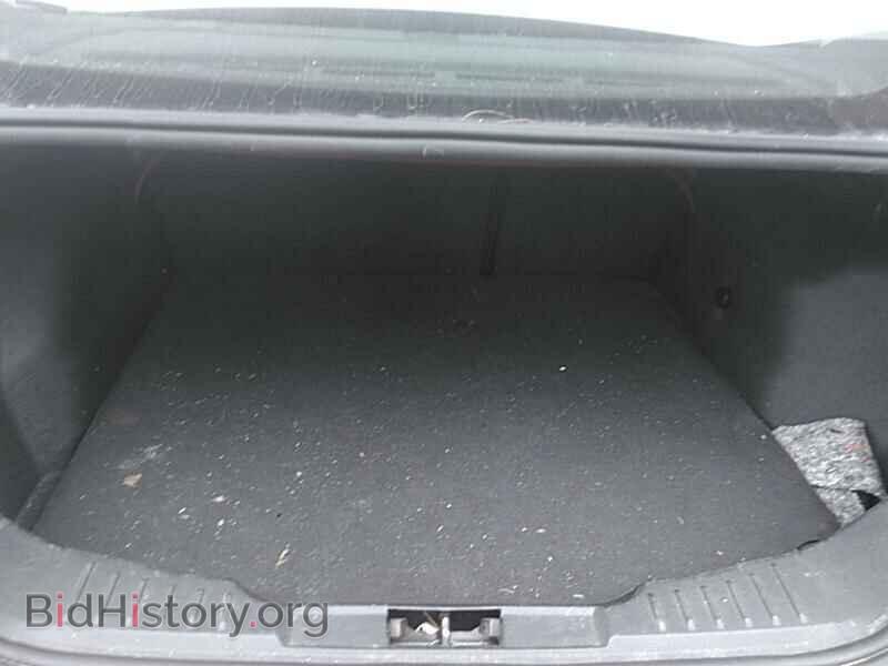 2016 Ford Focus - VIN: 1FADP3F2XGL229582 - Photo 7
