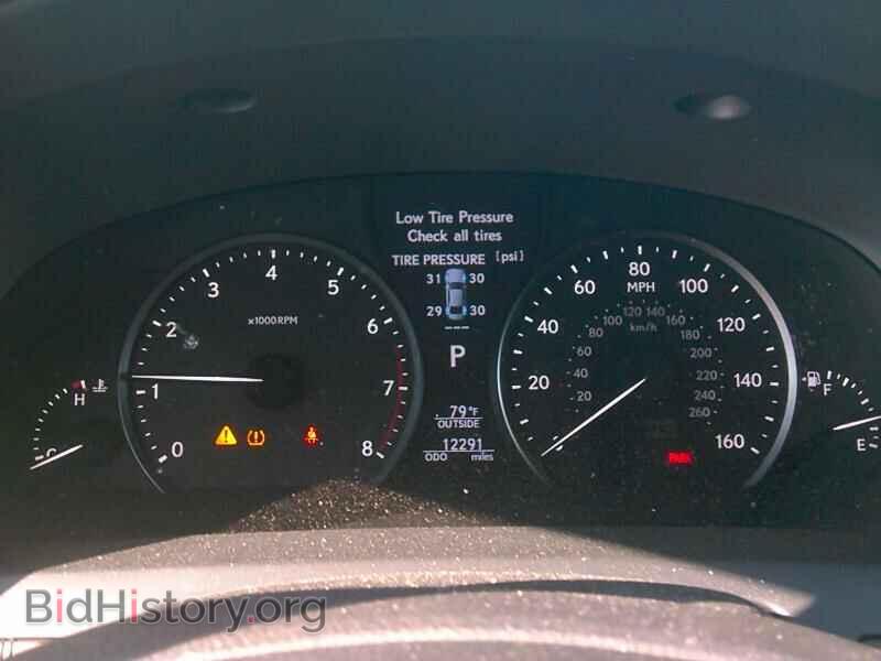 2017 Lexus LS - VIN: JTHCL5EF9H5028357 - Фото 5