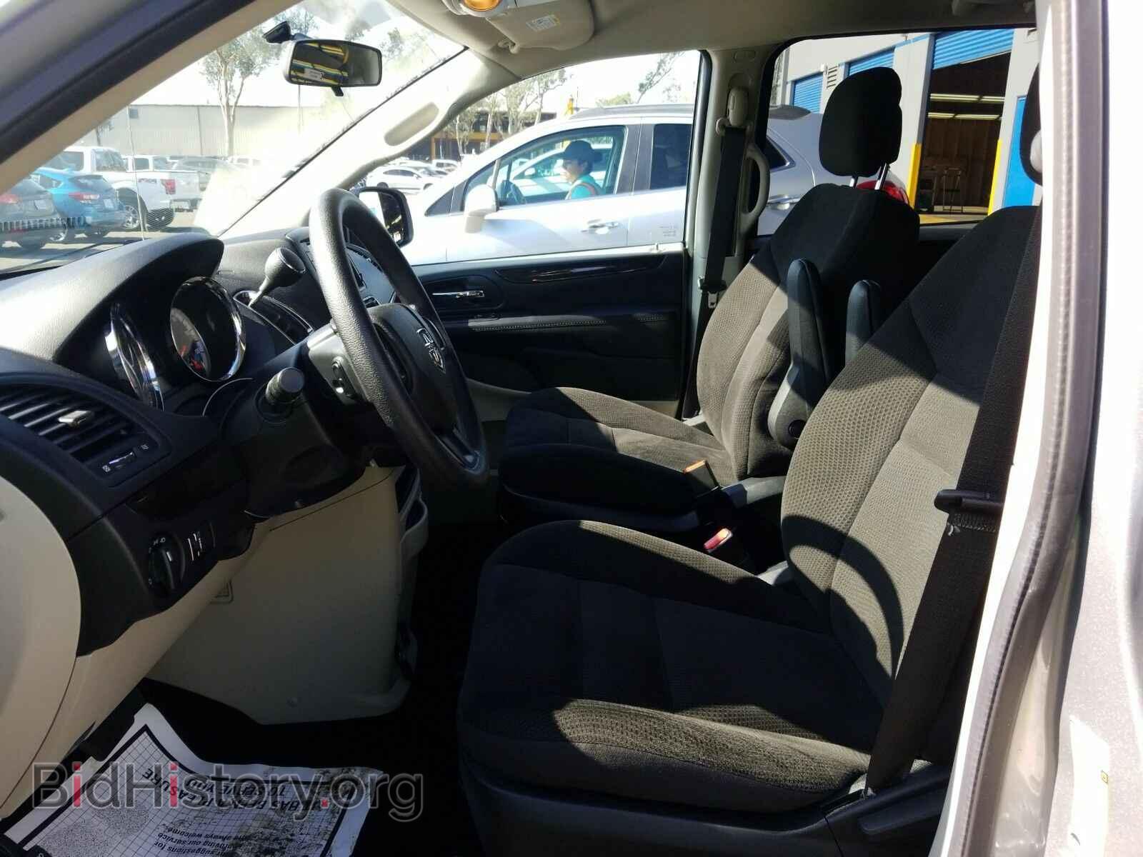 2017 Dodge Grand Caravan - VIN: 2C4RDGBG4HR755846 - Фото 3