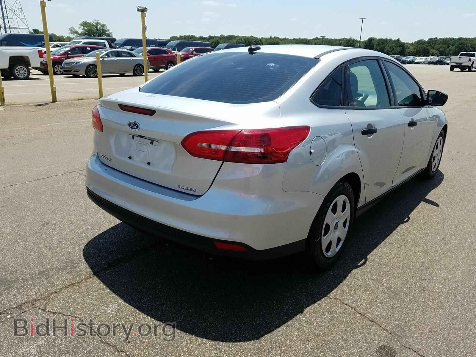 2015 Ford Focus - VIN: 1FADP3E21FL322071 - Фото 2