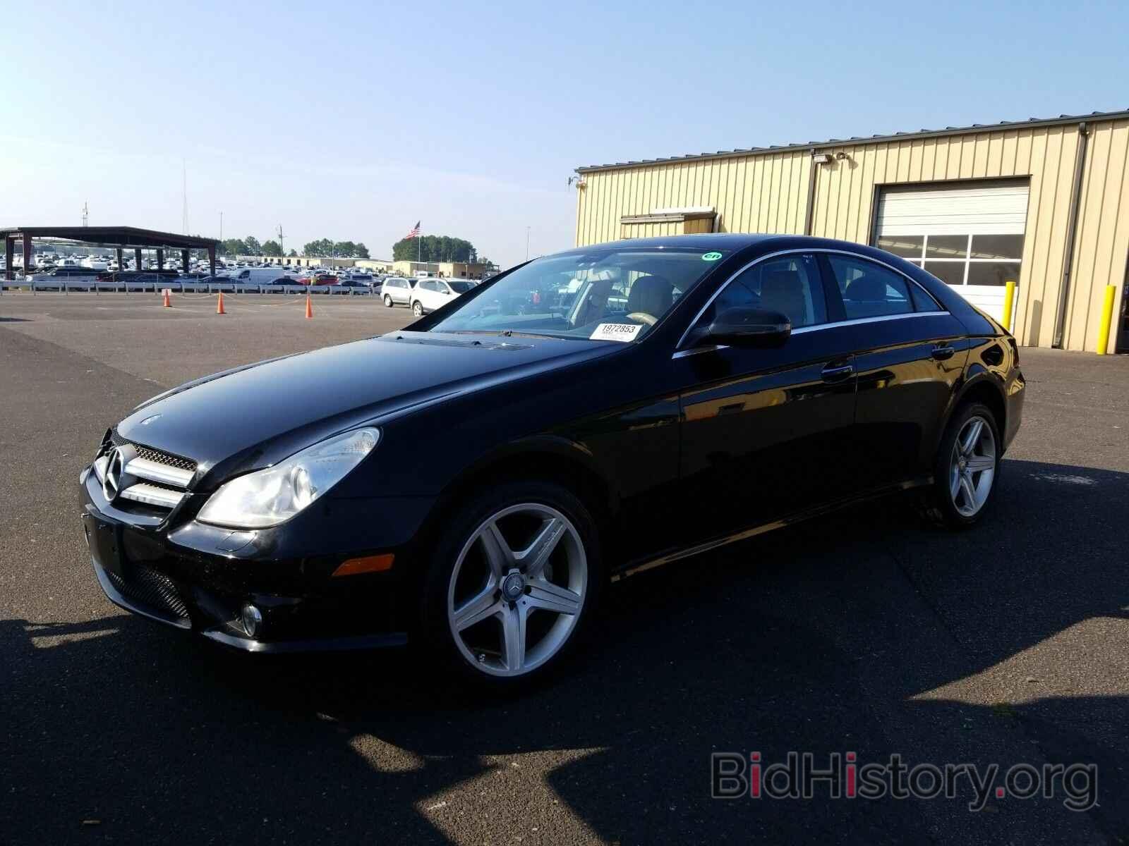 Photo WDDDJ7CB0BA170964 - Mercedes-Benz CLS-Class 2011