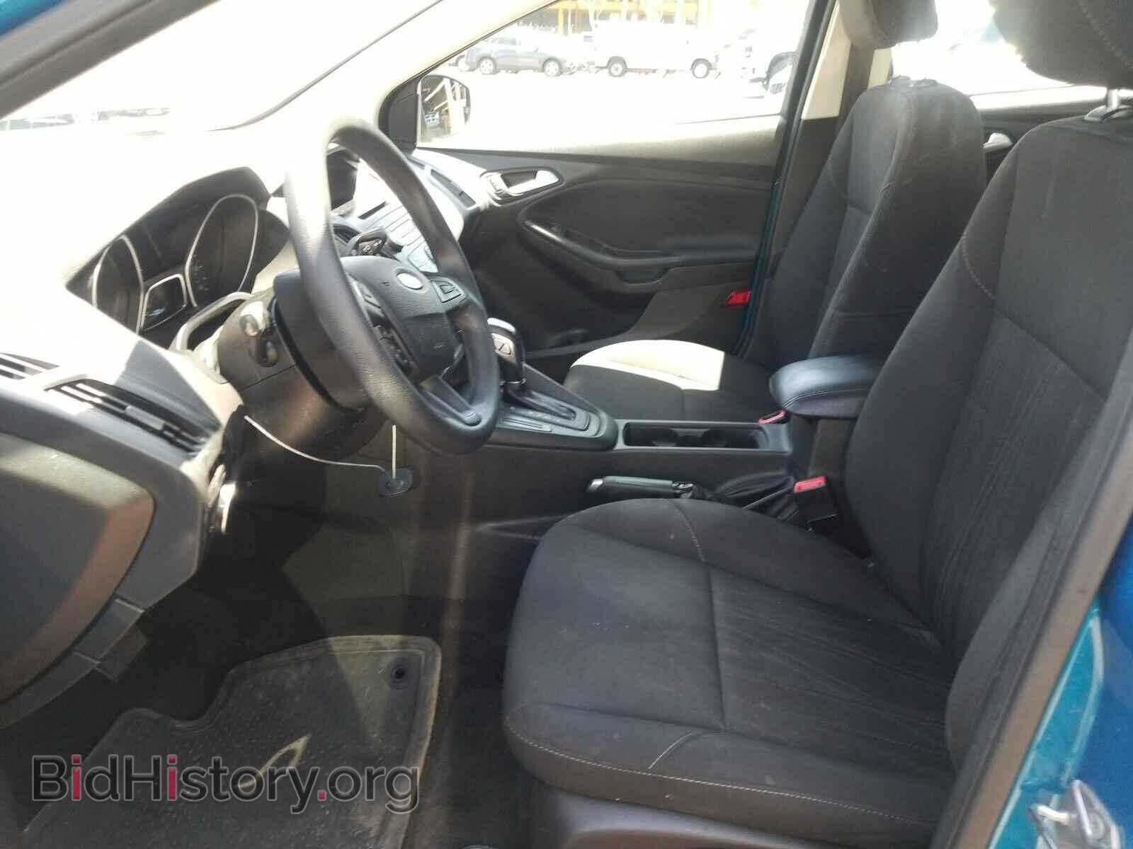 2016 Ford Focus - VIN: 1FADP3F26GL263020 - Фото 3