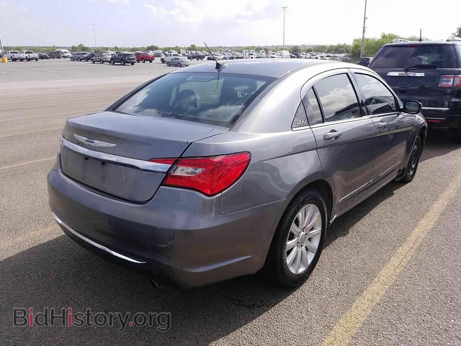 2013 Chrysler 200 - VIN: 1C3CCBBB3DN558095 - Photo 2