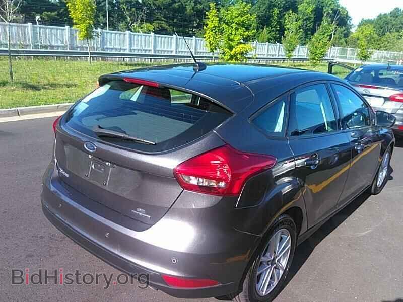 2016 Ford Focus - VIN: 1FADP3K29GL266483 - Photo 2