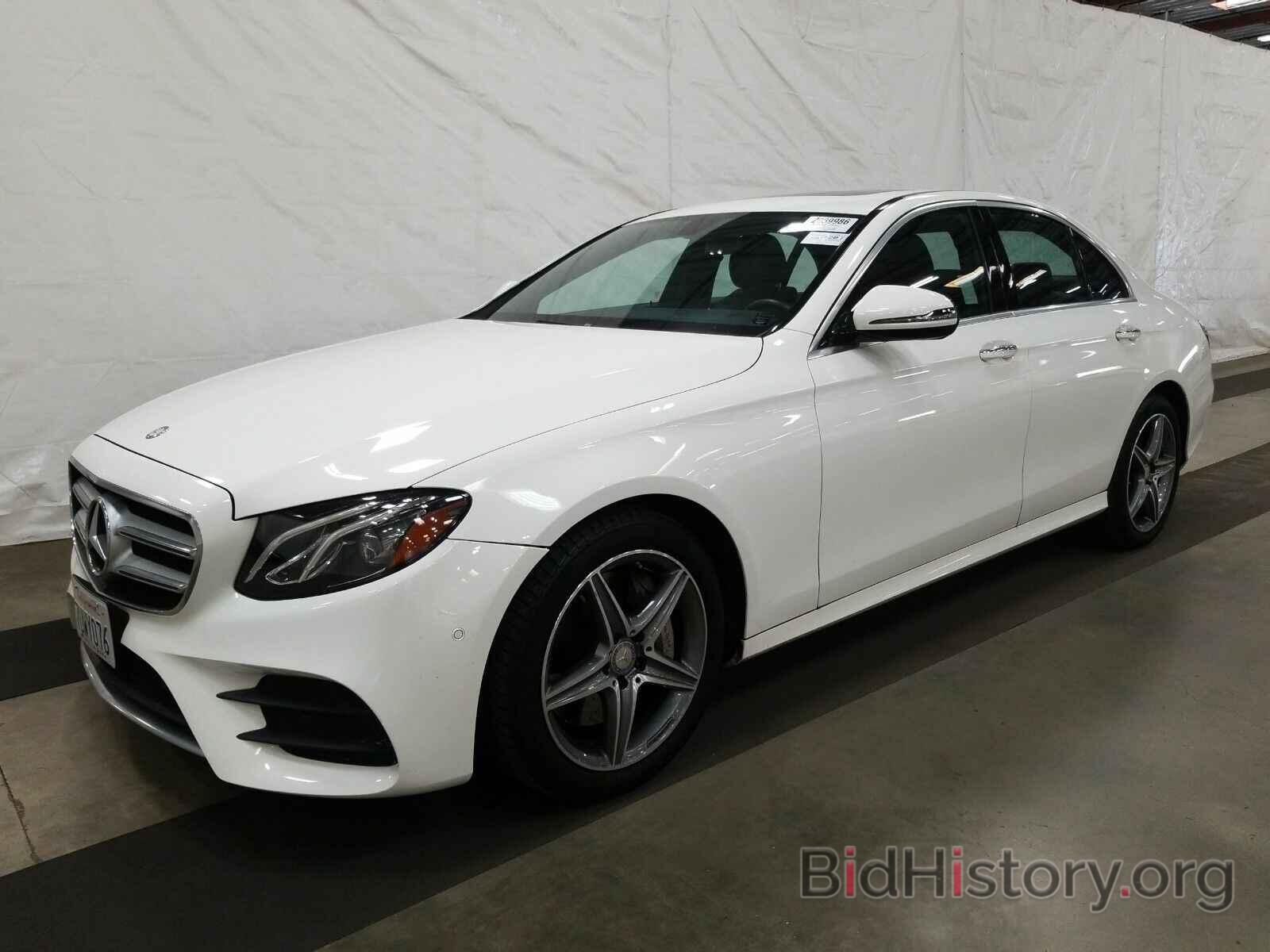 Photo WDDZF4JB6HA069560 - Mercedes-Benz E-Class 2017