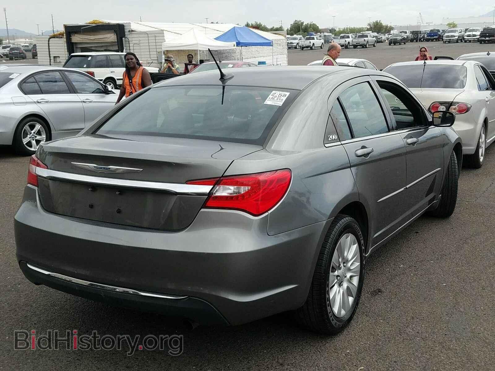 2012 Chrysler 200 - VIN: 1C3CCBAB1CN246468 - Photo 2
