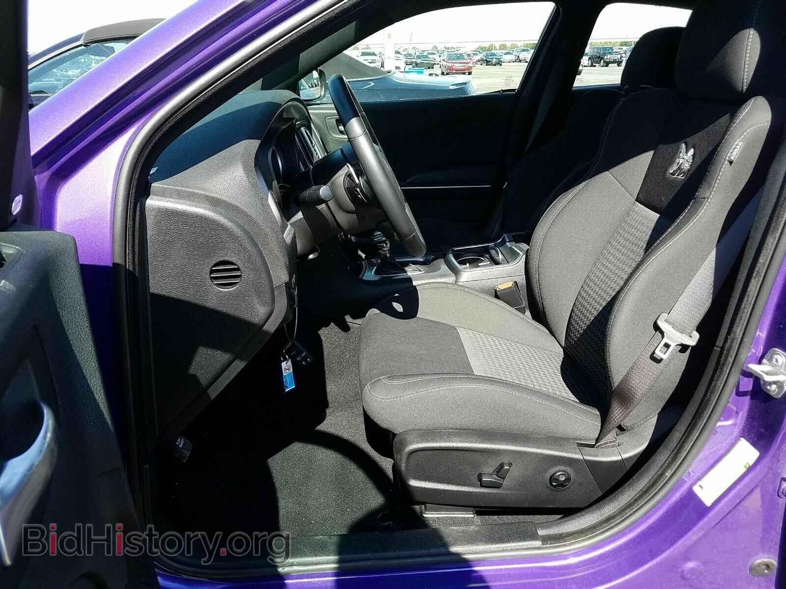 2019 Dodge Charger - VIN: 2C3CDXGJ9KH552821 - Фото 3
