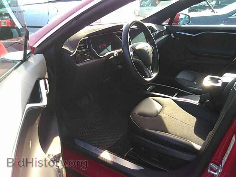 2016 Tesla Model S - VIN: 5YJSA1E20GF144553 - Фото 3