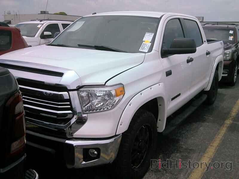 Фотография 5TFDW5F16GX557123 - Toyota Tundra 4WD Truck 2016