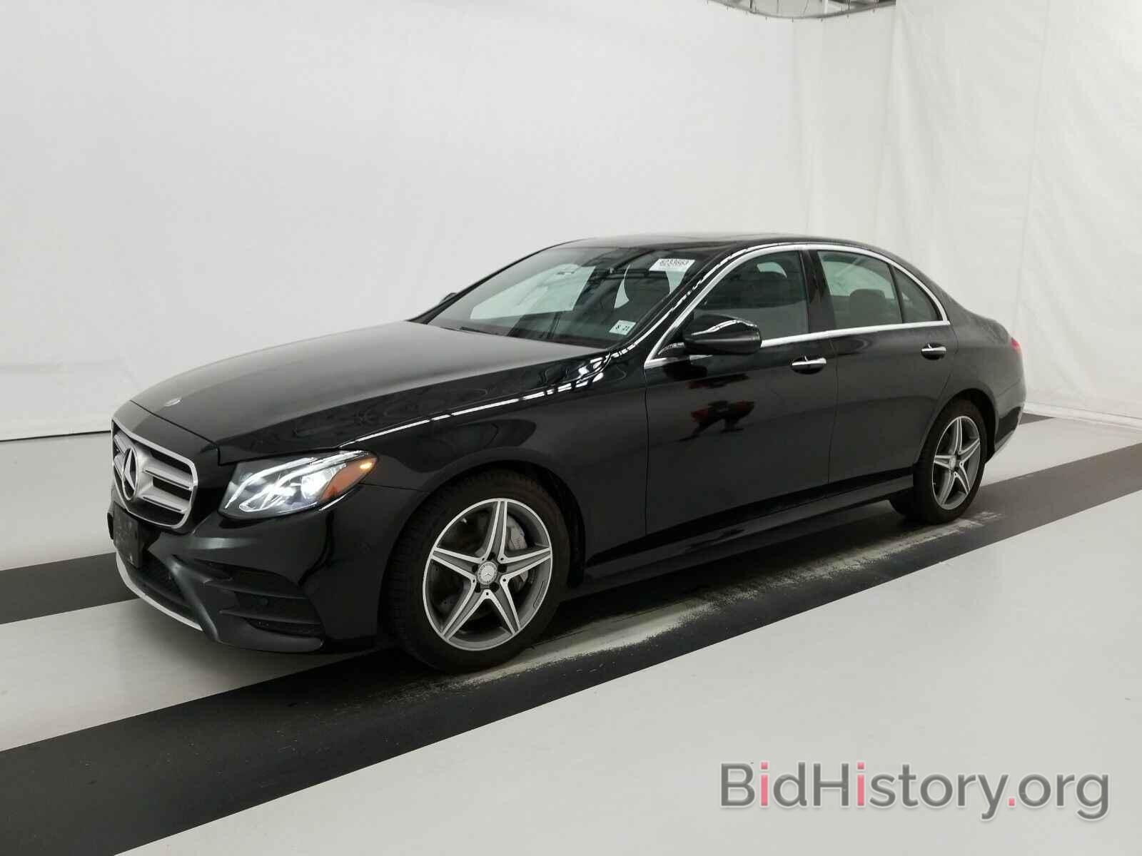 Photo WDDZF4KB6HA030143 - Mercedes-Benz E-Class 2017