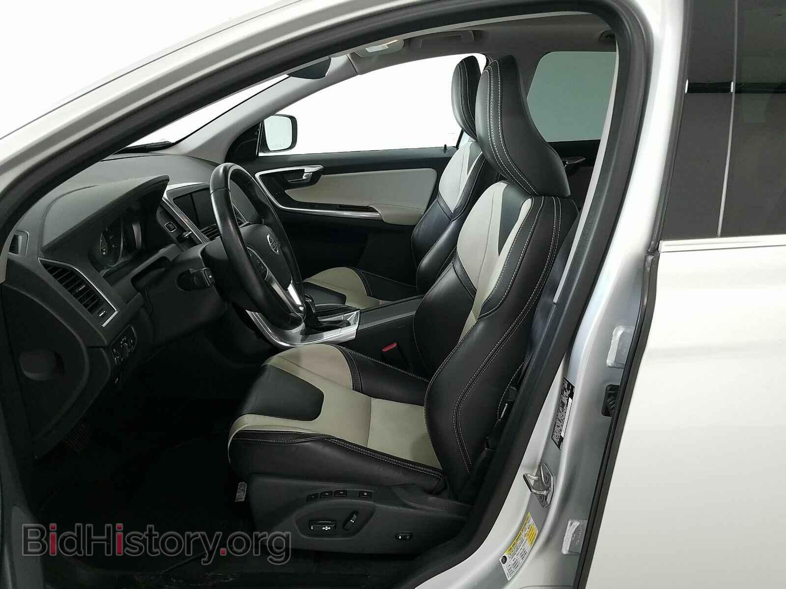 2017 Volvo XC60 - VIN: YV440MDR0H2079913 - Фото 7