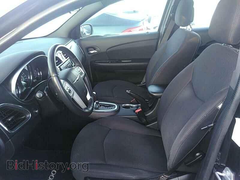 2014 Chrysler 200 - VIN: 1C3CCBBB4EN185098 - Фото 3