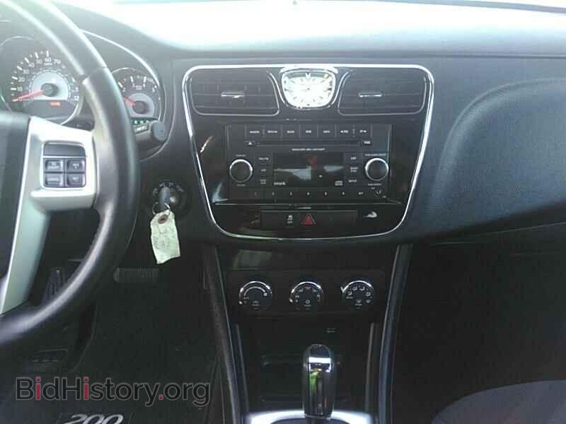 2014 Chrysler 200 - VIN: 1C3CCBBB4EN185098 - Фото 4