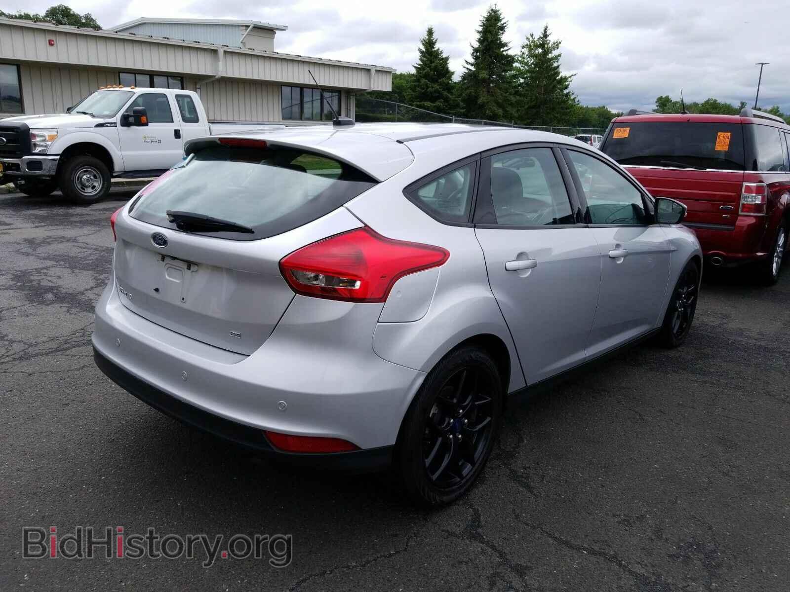2016 Ford Focus - VIN: 1FADP3K29GL210401 - Photo 2