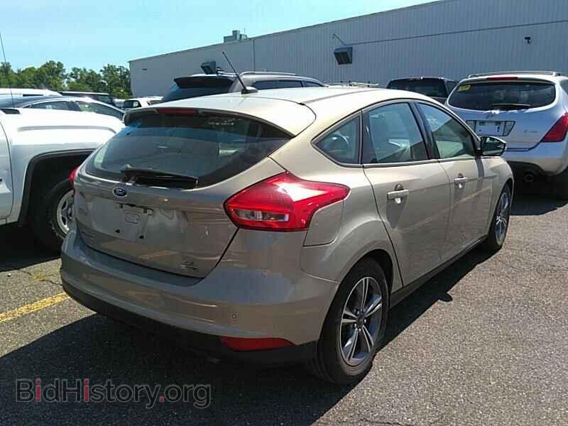 2016 Ford Focus - VIN: 1FADP3KE4GL240626 - Photo 2