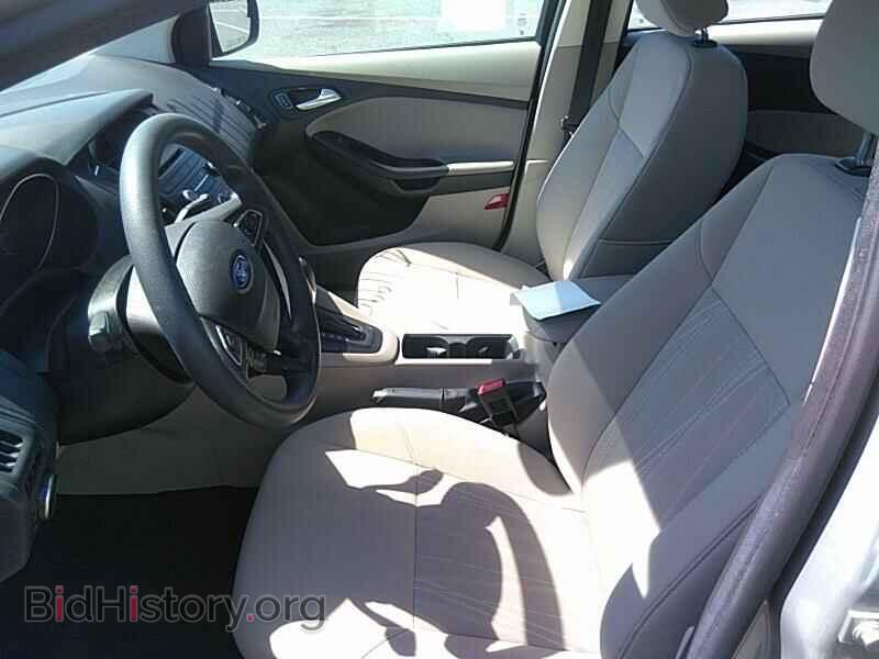 2016 Ford Focus - VIN: 1FADP3KE4GL240626 - Photo 3