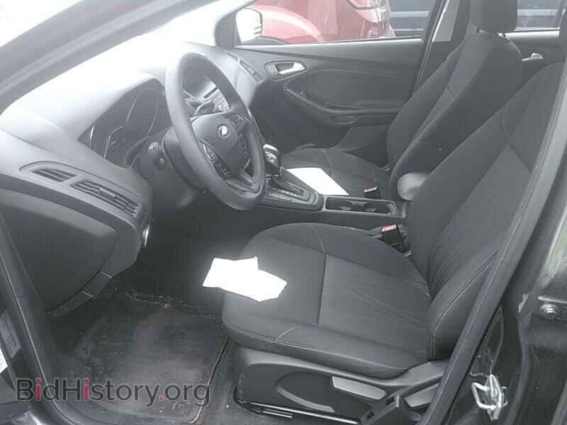 2016 Ford Focus - VIN: 1FADP3FE8GL237724 - Photo 3