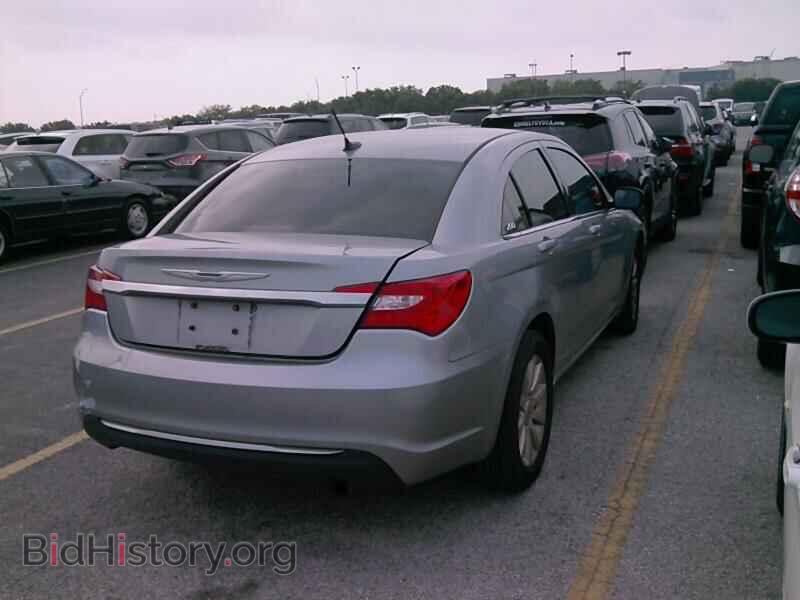 2013 Chrysler 200 - VIN: 1C3CCBBB9DN646486 - Photo 2