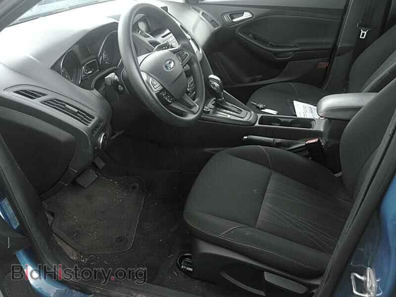 2016 Ford Focus - VIN: 1FADP3F21GL328596 - Photo 3
