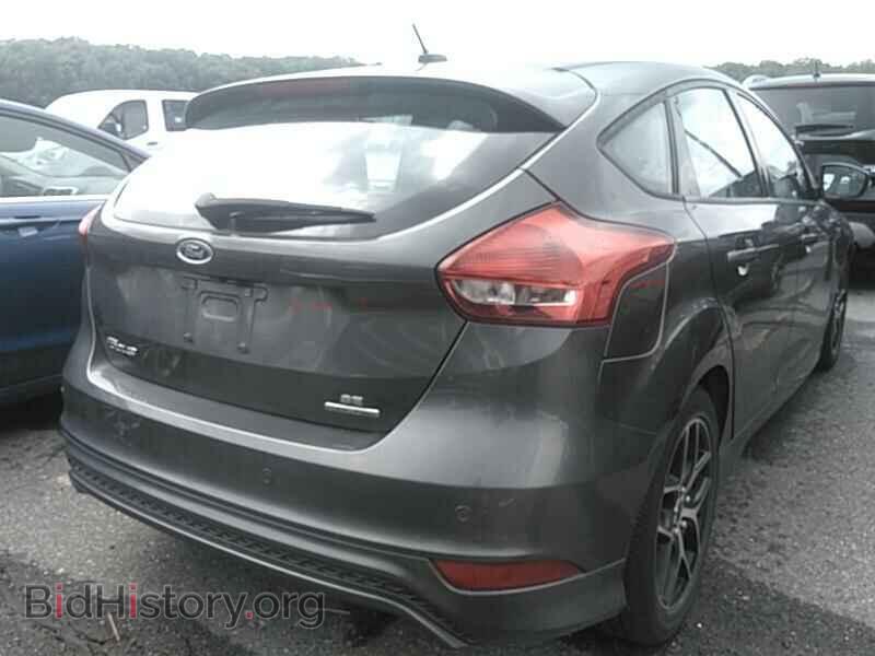 2016 Ford Focus - VIN: 1FADP3K25GL202442 - Photo 2