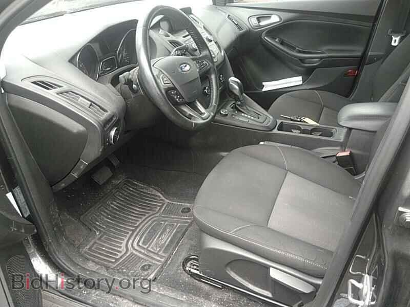 2016 Ford Focus - VIN: 1FADP3K25GL202442 - Photo 3