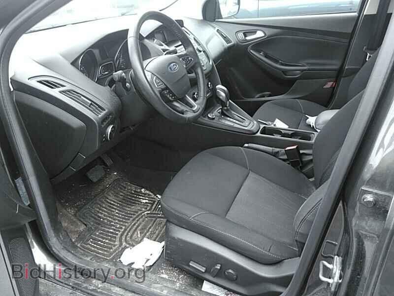 2016 Ford Focus - VIN: 1FADP3F22GL267369 - Photo 3