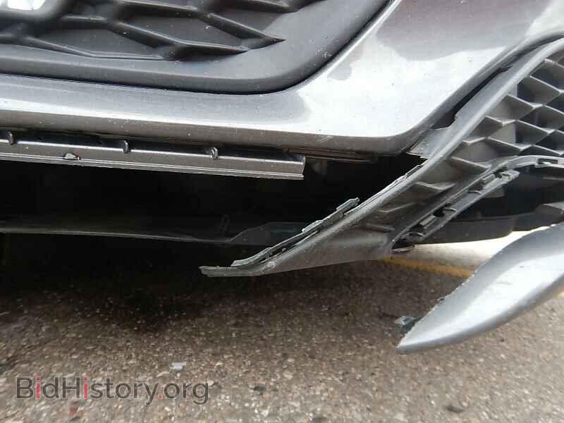 2016 Ford Focus - VIN: 1FADP3F22GL267369 - Photo 9