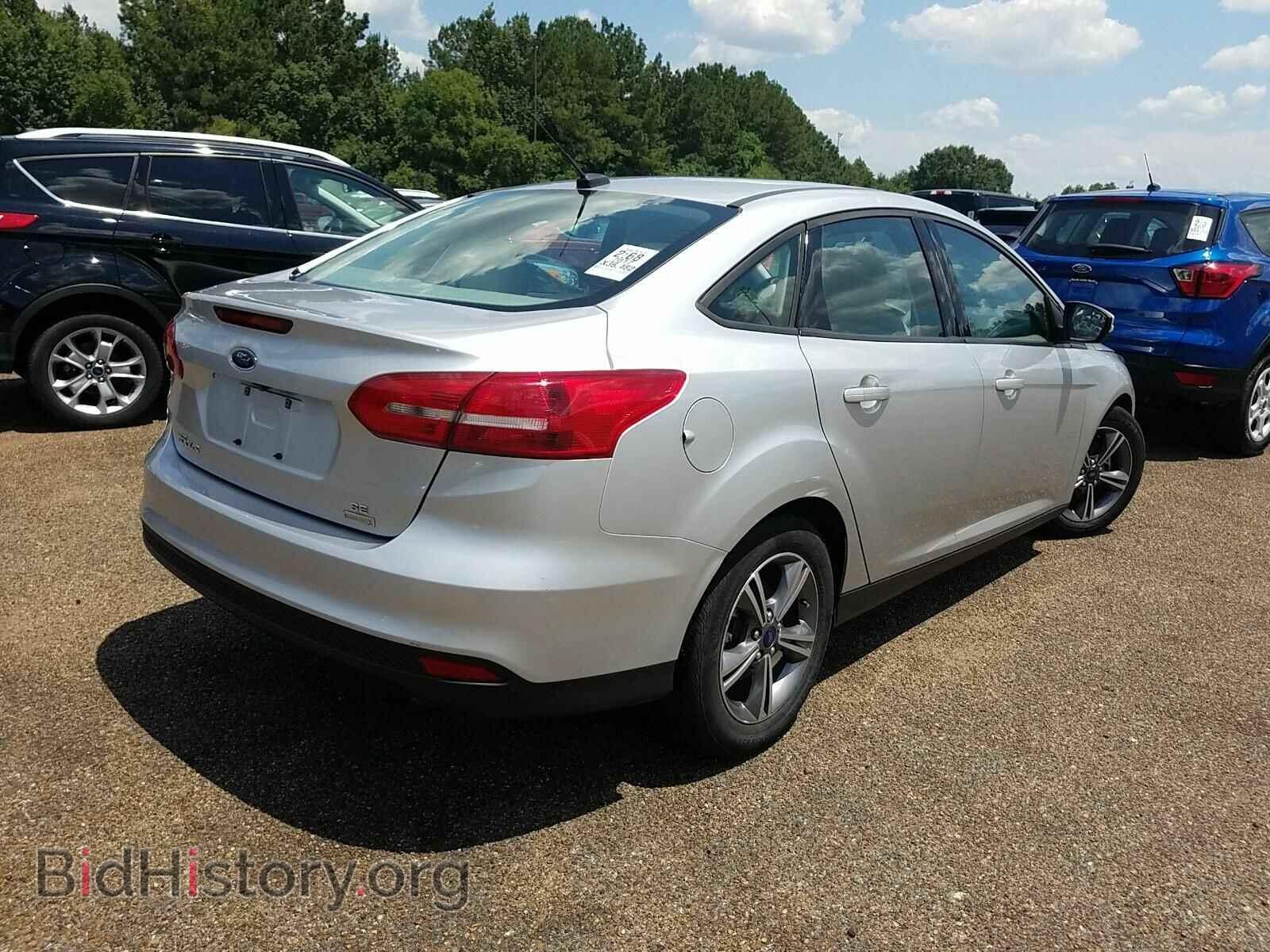 2017 Ford Focus - VIN: 1FADP3FE9HL274413 - Фото 2