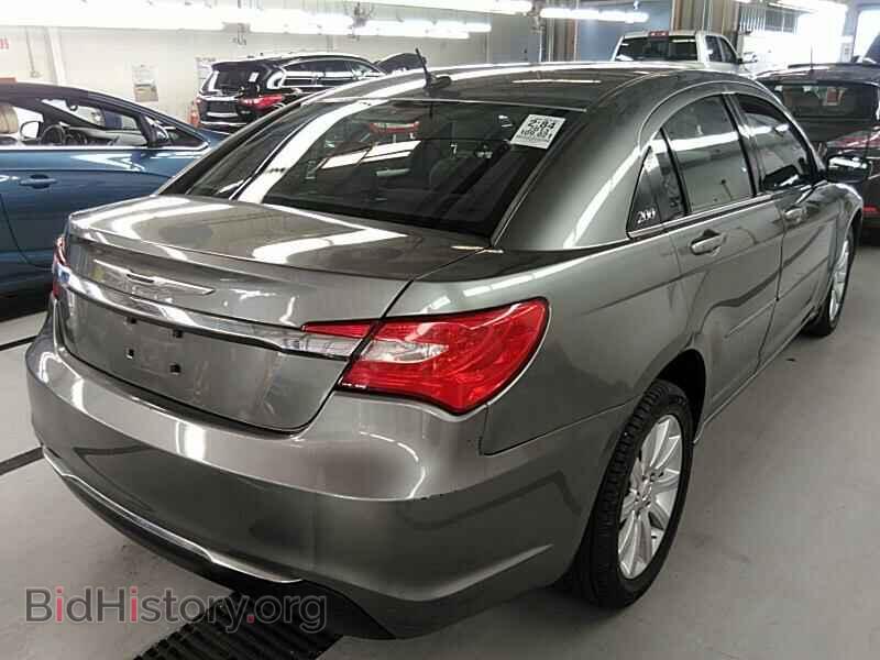 2013 Chrysler 200 - VIN: 1C3CCBBB7DN721816 - Фото 2