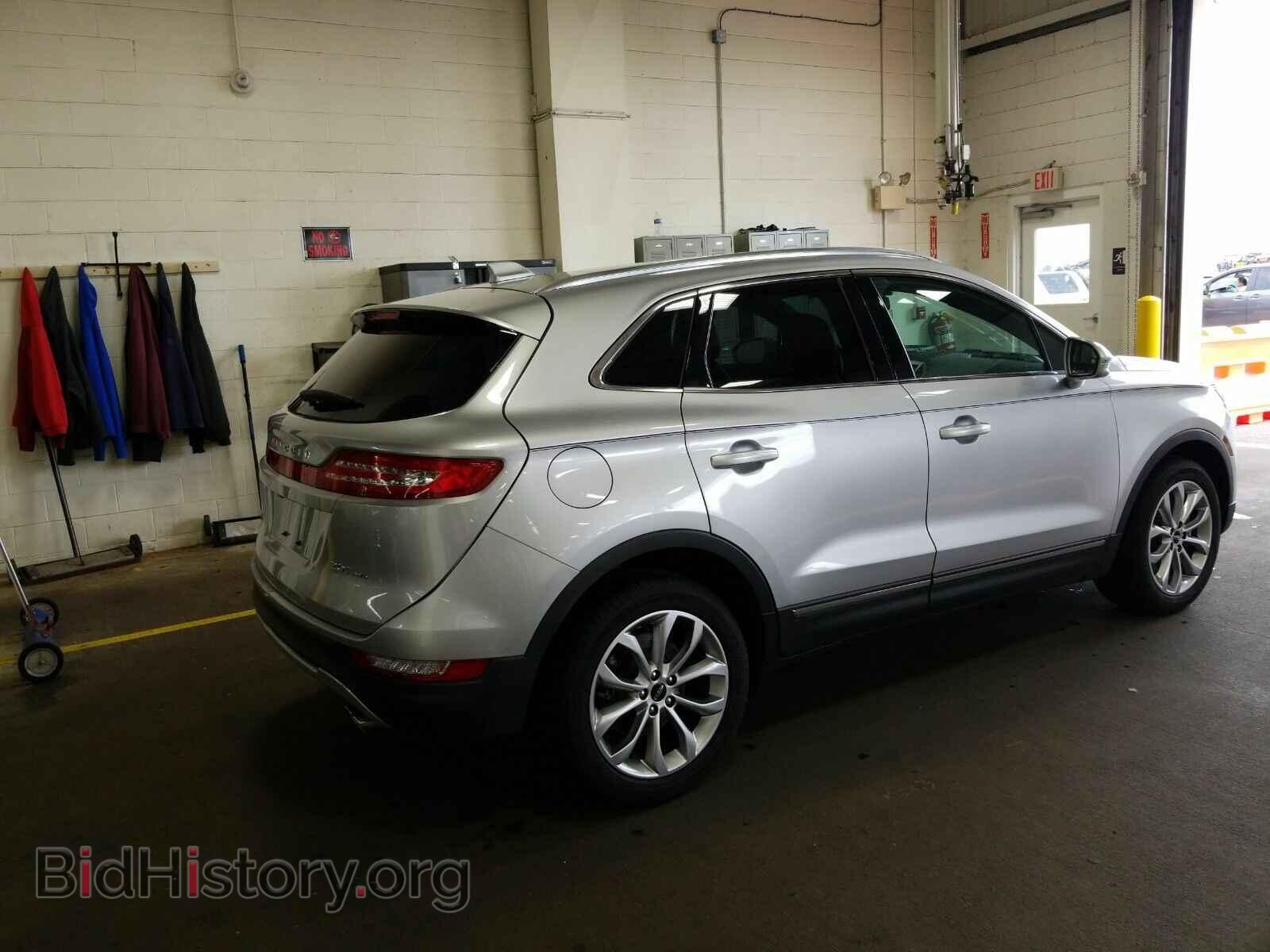 2017 Lincoln MKC - VIN: 5LMCJ2D92HUL11554 - Фото 2