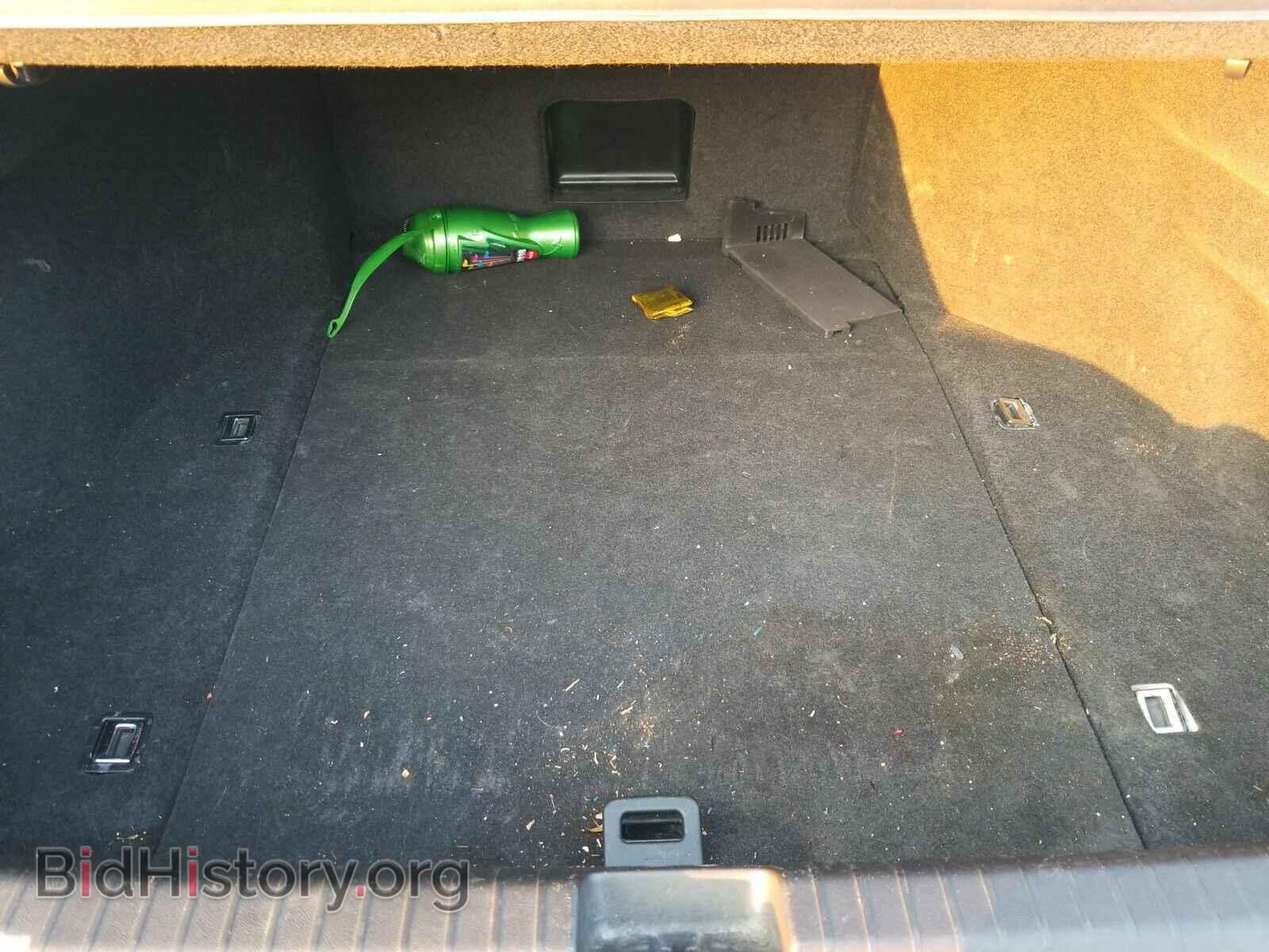 2014 Acura RLX - VIN: JH4KC1F71EC001768 - Photo 7