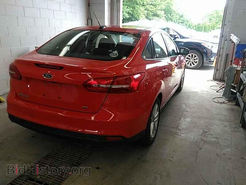 2016 Ford Focus - VIN: 1FADP3F27GL230852 - Фото 2