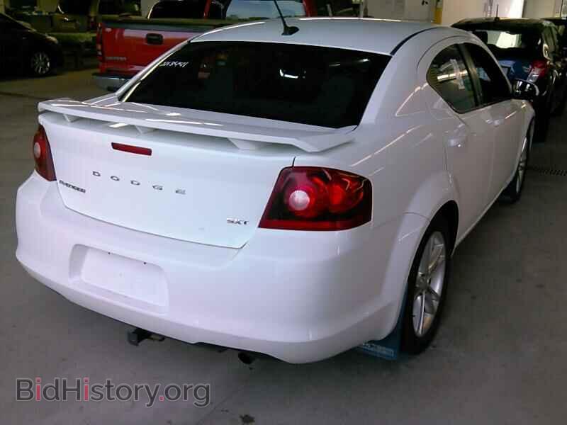 2011 Dodge Avenger - VIN: 1B3BD1FB5BN530872 - Фото 2