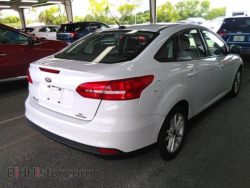2016 Ford Focus - VIN: 1FADP3F22GL280672 - Photo 2