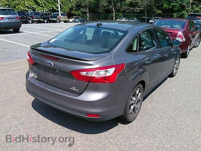 2013 Ford Focus - VIN: 1FADP3F29DL105153 - Фото 2