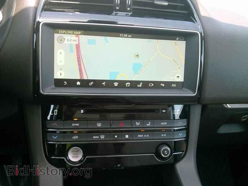 2017 Jaguar F-PACE - VIN: SADCK2BV7HA070682 - Фото 4