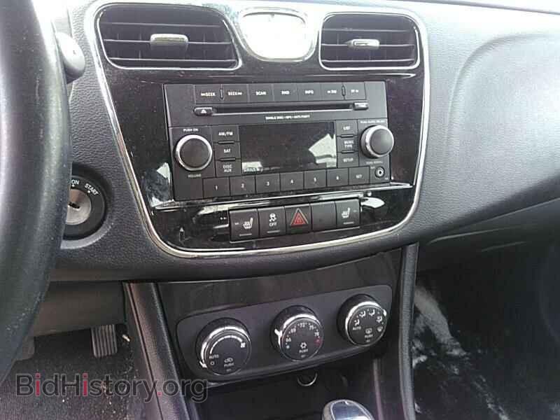 2013 Chrysler 200 - VIN: 1C3CCBCGXDN609490 - Фото 4