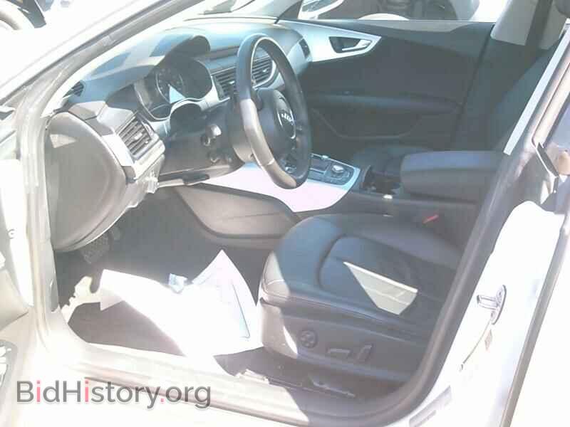 2012 Audi A7 - VIN: WAUSGAFC5CN031096 - Фото 3