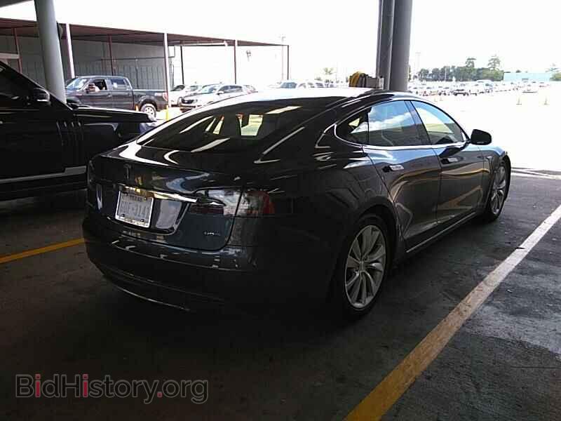 2015 Tesla Model S - VIN: 5YJSA1E29FF119035 - Photo 2