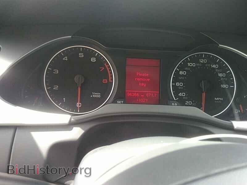2011 Audi A4 - VIN: WAUAFAFL2BN042604 - Фото 5