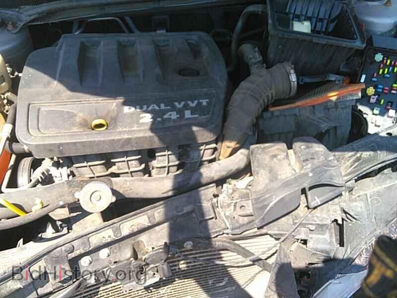2013 Chrysler 200 - VIN: 1C3CCBBB8DN735207 - Photo 11