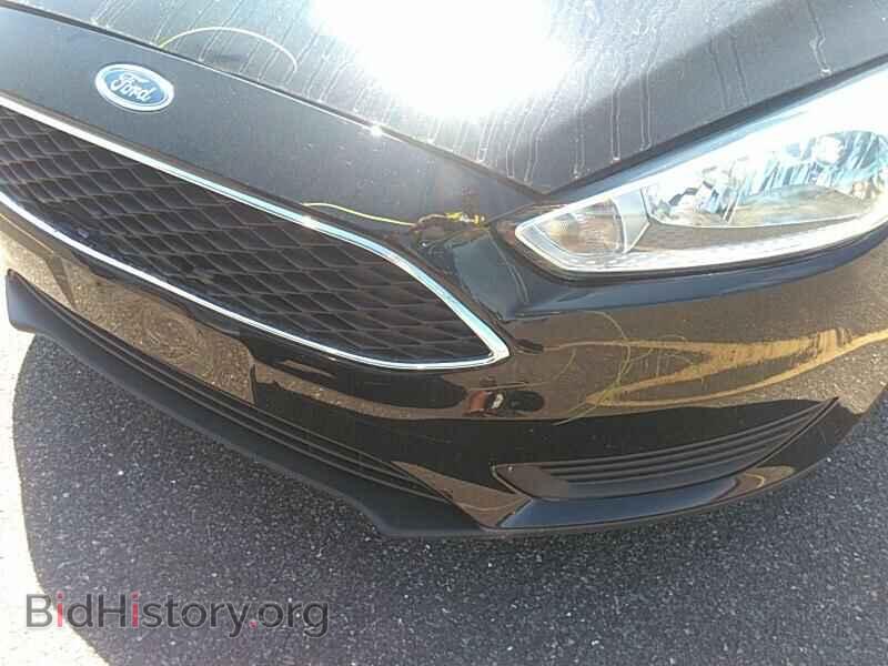 2016 Ford Focus - VIN: 1FADP3F24GL256518 - Photo 10