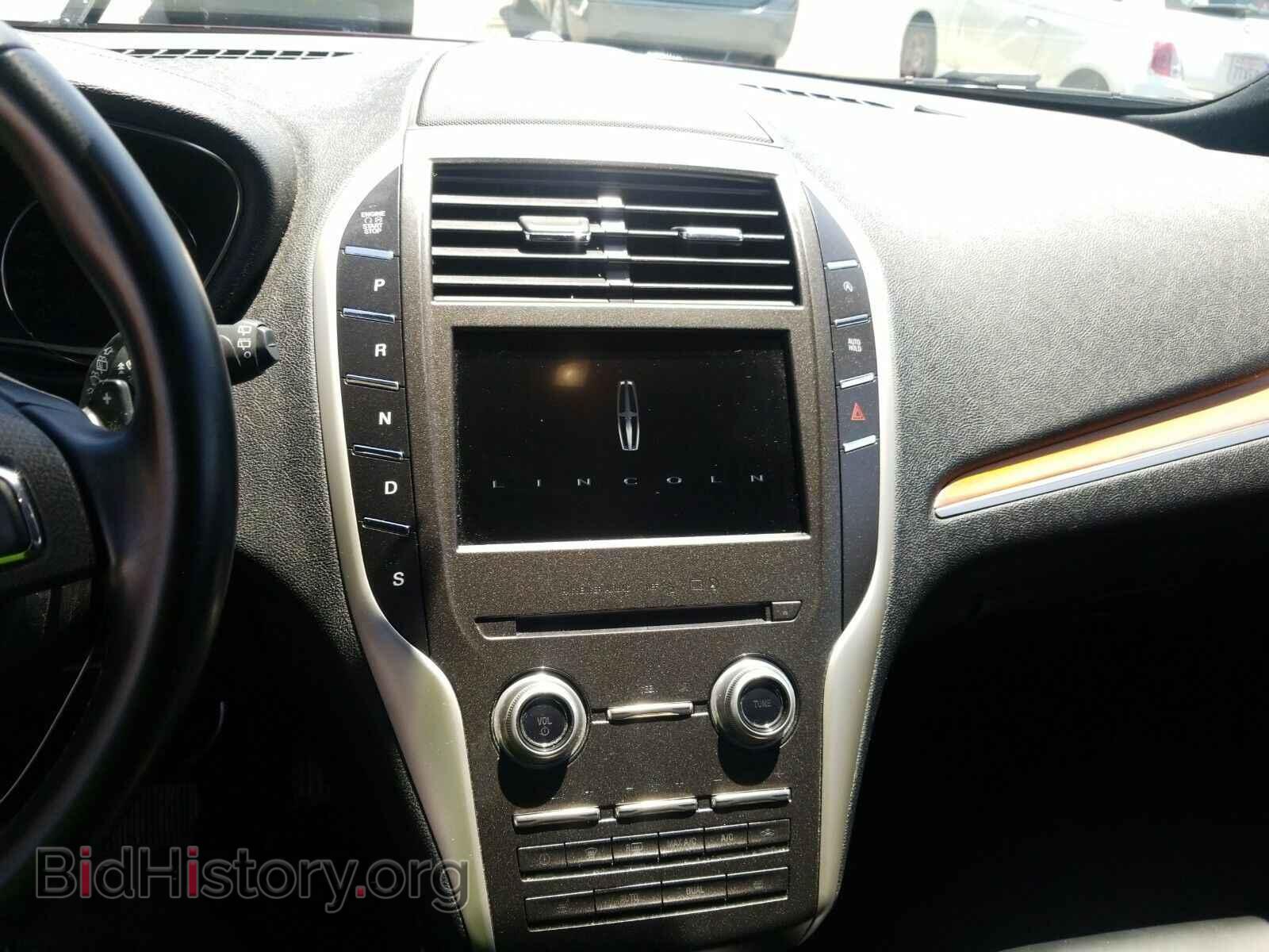 2017 Lincoln MKC - VIN: 5LMCJ2C98HUL21071 - Фото 4