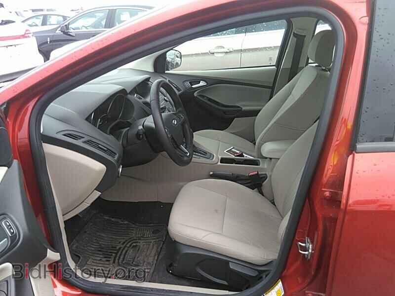2018 Ford Focus - VIN: 1FADP3F29JL200002 - Фото 3